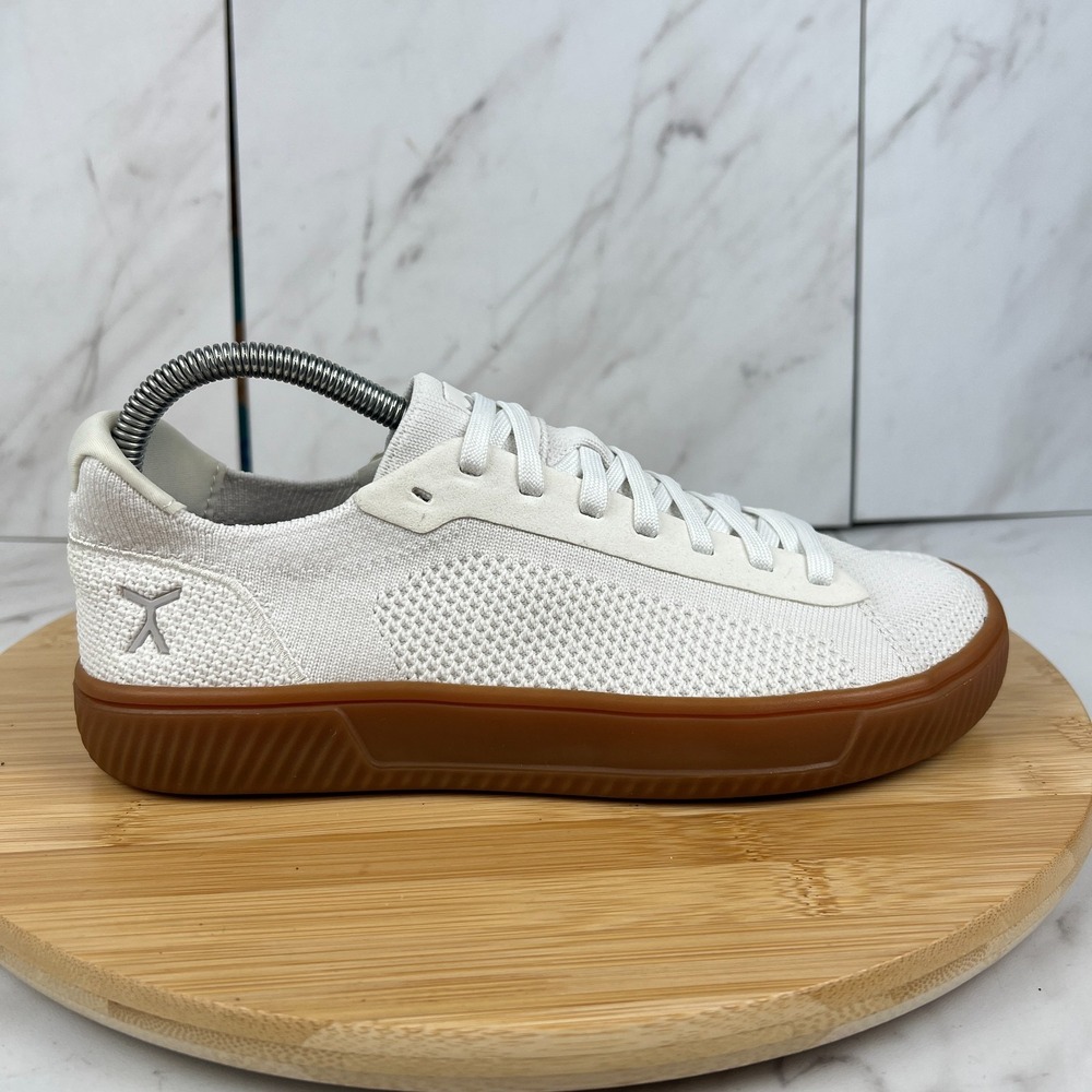 Flux Adapt Knit Trainer Womens Size 9 White Gum Athletic Sneakers Shoes